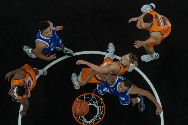 我们看到一 我们看到一